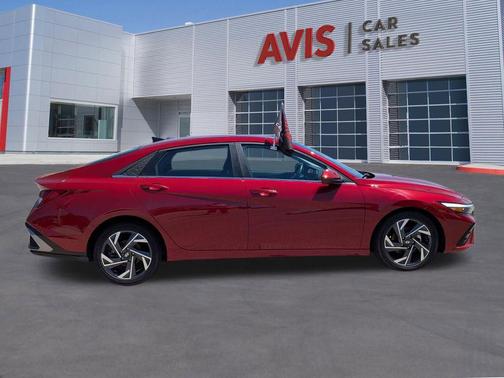 Ultimate Red 2025 Hyundai ELANTRA SEL