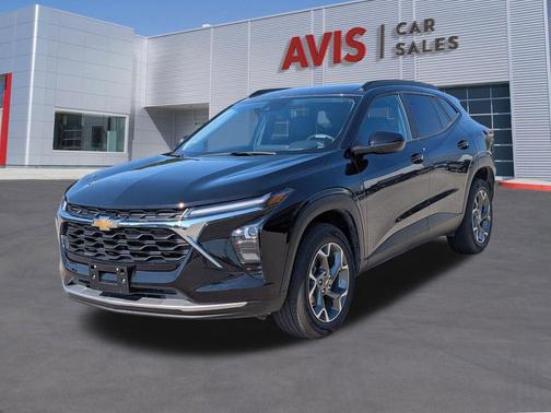 Black Metallic 2025 Chevrolet Trax LT