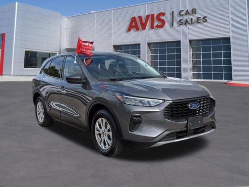 Carbonized Gray Metallic 2025 Ford Escape Active