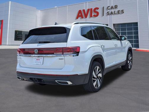 Pure White 2025 Volkswagen Atlas 2.0T SEL