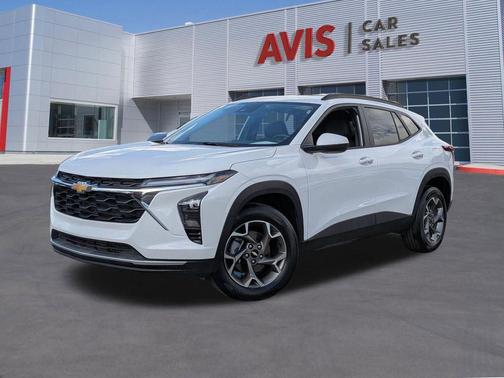 Summit White 2025 Chevrolet Trax LT