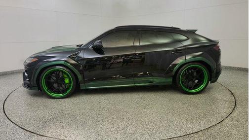 2019 Lamborghini Urus Base