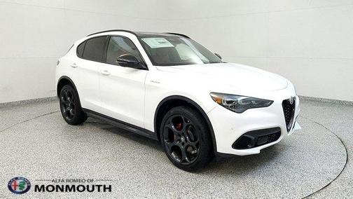 2025 Alfa Romeo Stelvio Base