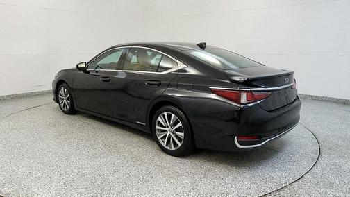2020 Lexus ES 300h Base
