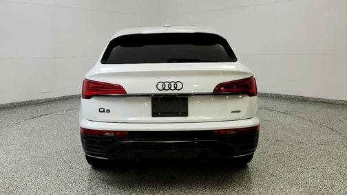 2024 Audi Q5 45 S line quattro Premium