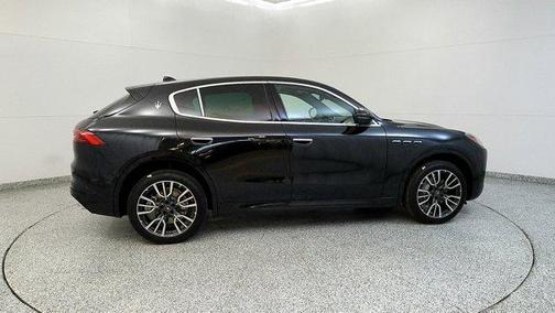 2025 Maserati Grecale Base