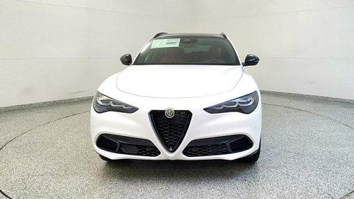 2025 Alfa Romeo Stelvio Base