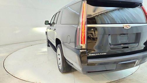 2020 Cadillac Escalade ESV Luxury