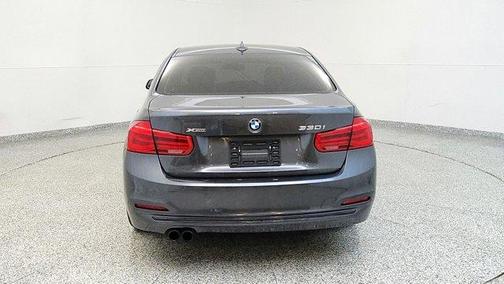 2017 BMW 330 i xDrive