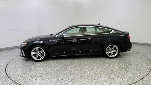 2022 Audi A5 45 S line Premium