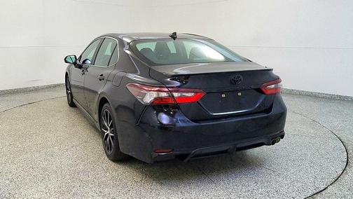 Black 2024 Toyota Camry SE