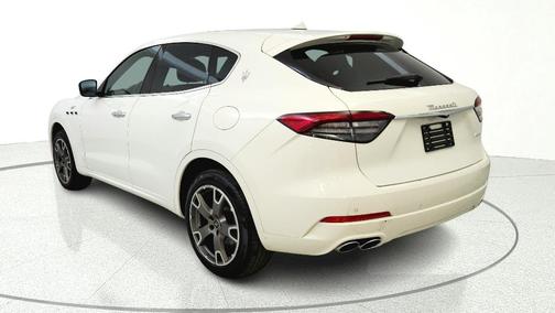 White 2023 Maserati Levante GT