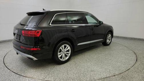2019 Audi Q7 45 Premium Plus