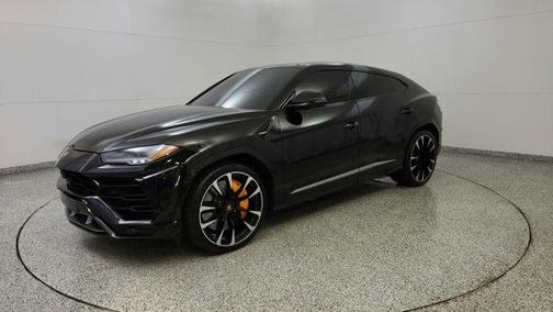 2022 Lamborghini Urus 