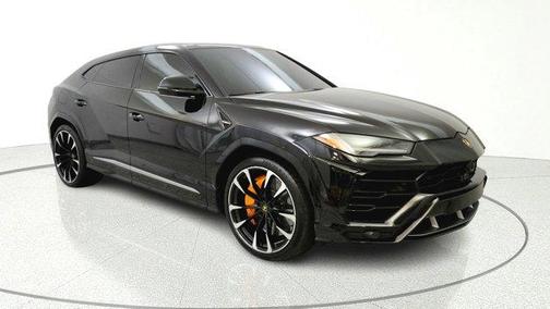 Black 2022 Lamborghini Urus