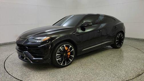 2022 Lamborghini Urus 