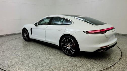2023 Porsche Panamera 4S