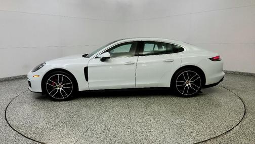 2023 Porsche Panamera 4S