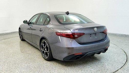 2022 Alfa Romeo Giulia Veloce