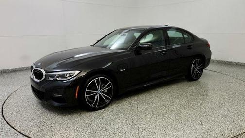 2022 BMW 330e 330e