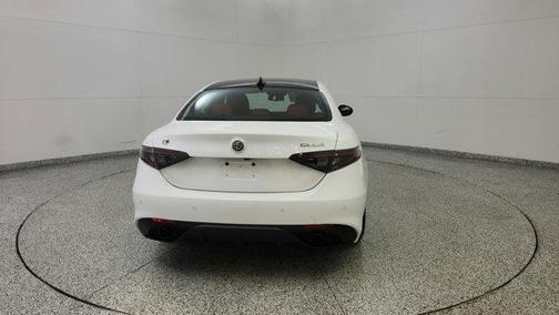 2025 Alfa Romeo Giulia Base