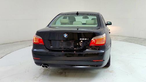 2008 BMW 528 i