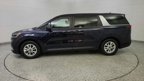 2022 Kia Carnival LXS