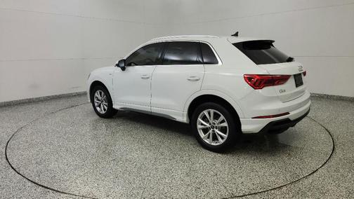 2023 Audi Q3 45 S line Premium
