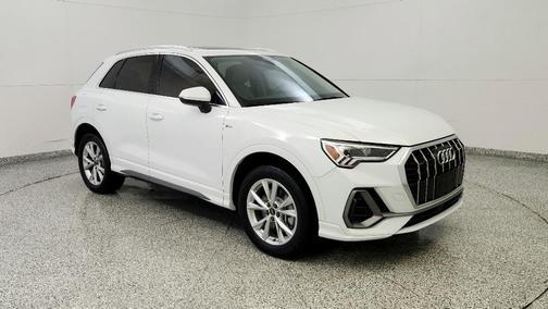 2023 Audi Q3 45 S line Premium