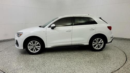 2023 Audi Q3 45 S line Premium