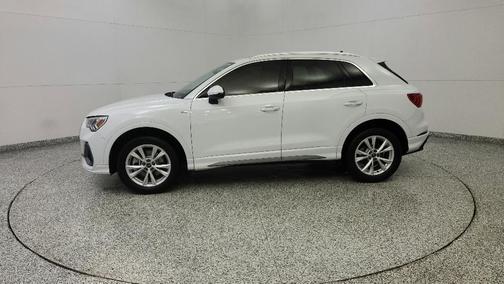 2023 Audi Q3 45 S line Premium