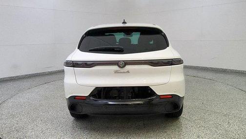 2025 Alfa Romeo Tonale Base