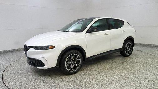 2025 Alfa Romeo Tonale Base