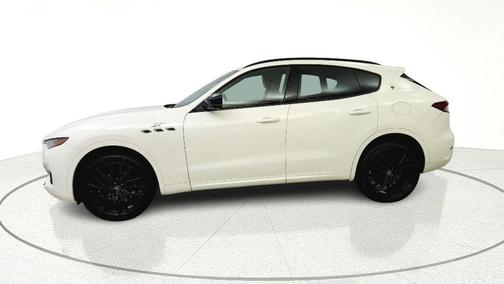 White 2022 Maserati Levante GT