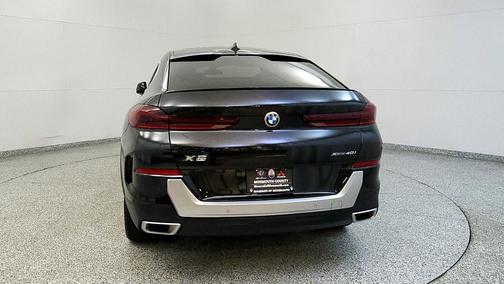 2023 BMW X6 xDrive40i