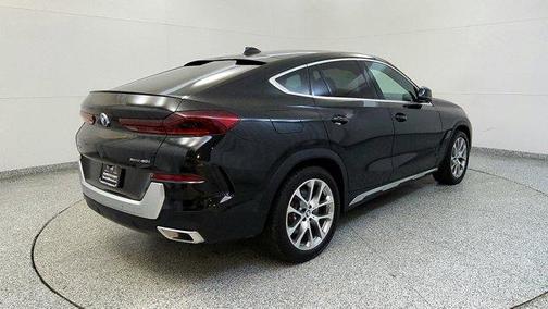 2023 BMW X6 xDrive40i