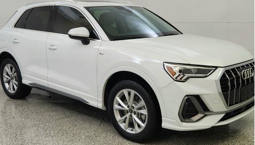 2023 Audi Q3 45 S line Premium