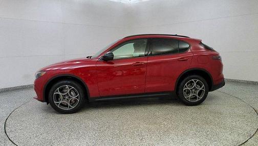2025 Alfa Romeo Stelvio Base