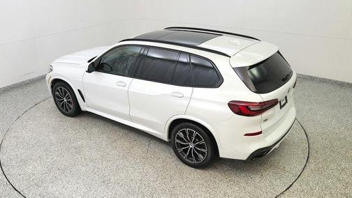 2023 BMW X5 M50i