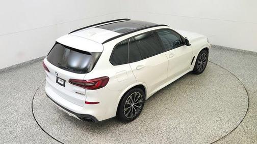 2023 BMW X5 M50i