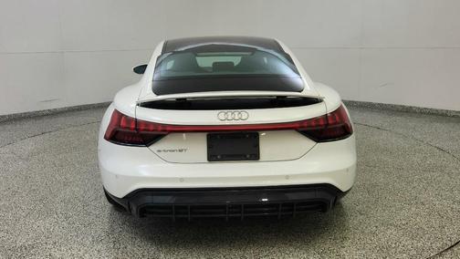 2022 Audi e-tron GT Premium Plus