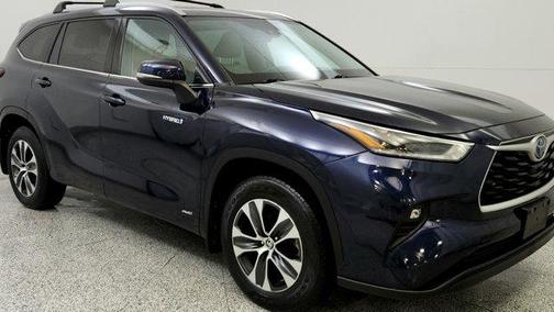 2021 Toyota Highlander Hybrid XLE