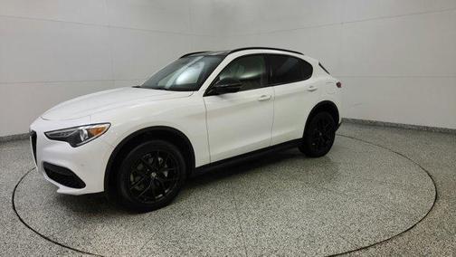 2021 Alfa Romeo Stelvio Base