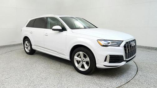 2022 Audi Q7 45 Premium Plus