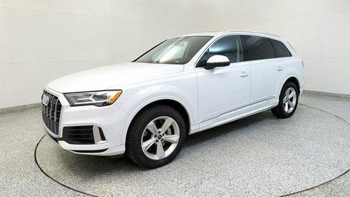 2022 Audi Q7 45 Premium Plus