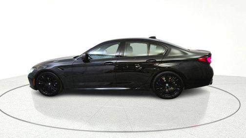 Black Sapphire Metallic 2022 BMW M5 Base