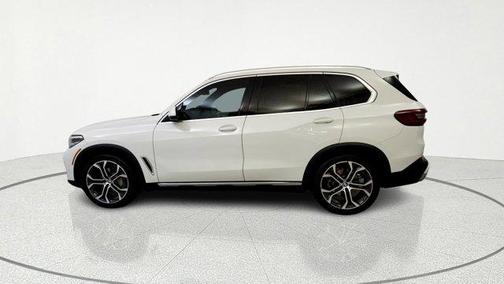 Alpine White 2021 BMW X5 xDrive40i