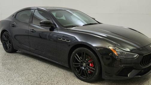 2022 Maserati Ghibli Modena Q4