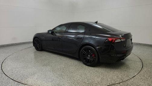 2022 Maserati Ghibli Modena Q4