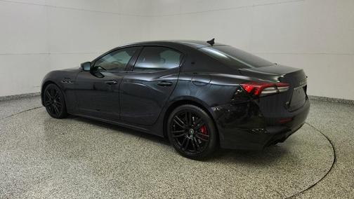 2022 Maserati Ghibli Modena Q4